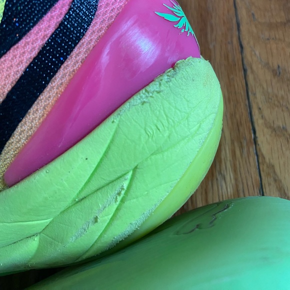 Rick & Morty Puma melo 2.0 mismatched basketball sneakers size 7.5 main image 6